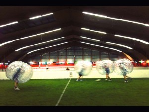 Bubble Football drinnen spielen