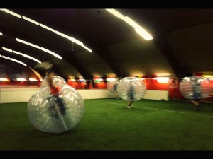 Bubble Fußball geht auch in der Halle